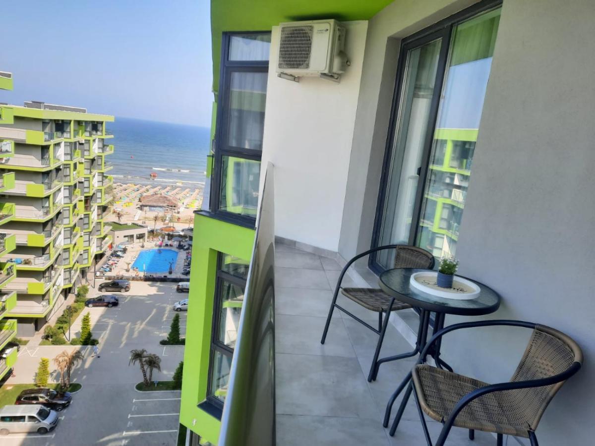 Apartament Rebeca Lux By Alezzi Beach Resort Năvodari Exteriör bild