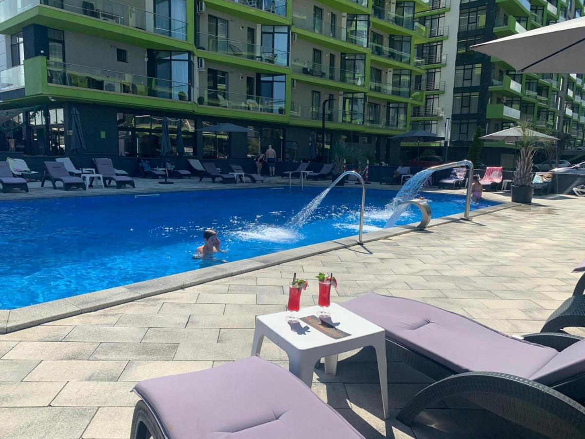 Apartament Rebeca Lux By Alezzi Beach Resort Năvodari Exteriör bild